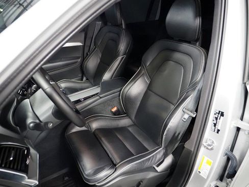 Used 2022 Volvo XC90 T8 R-Design w/ Advanced Package image 14