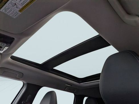 Used 2025 Mitsubishi Outlander AWD image 19
