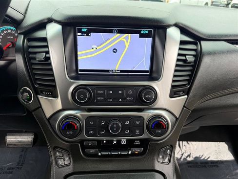 Used 2019 Chevrolet Suburban Premier image 40