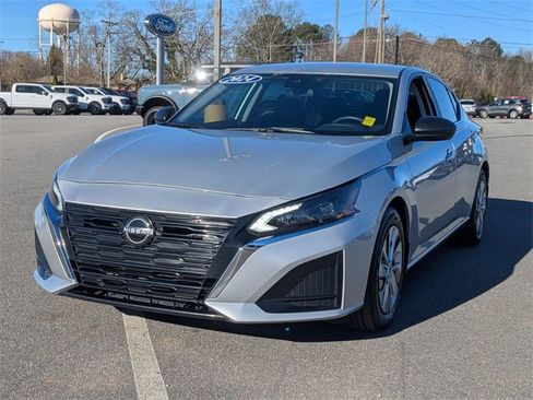 Used 2024 Nissan Altima 2.5 S image 7