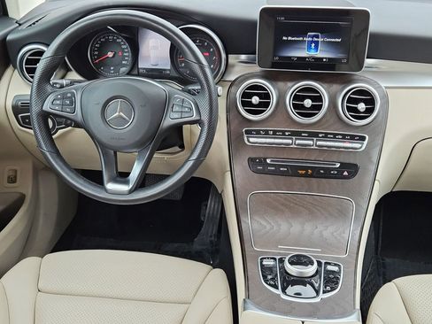 Used 2019 Mercedes-Benz GLC 300 4MATIC image 26