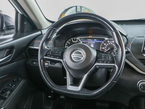 Used 2020 Nissan Altima 2.5 SR FWD image 12