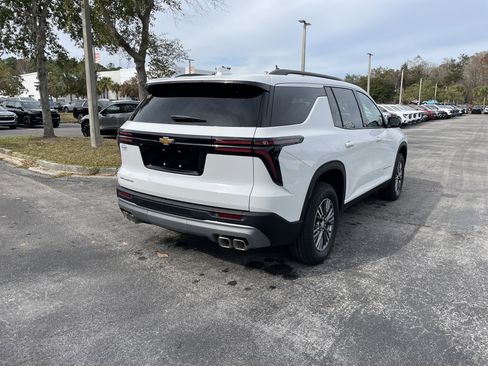 New 2026 Chevrolet Traverse LT w/ LPO, Floor Liner Package image 7