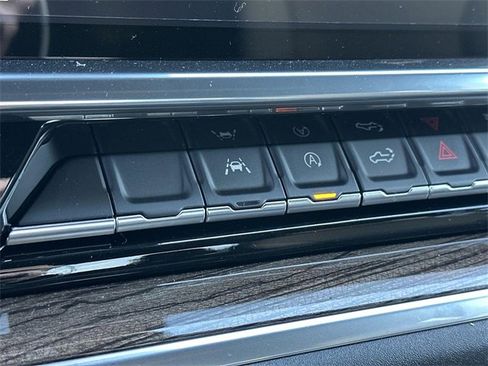 New 2026 GMC Sierra 1500 Elevation image 18