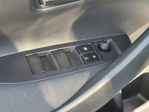 Used 2025 Toyota Corolla LE image 14