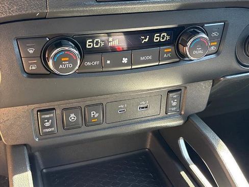 Used 2022 Nissan Frontier SV image 15