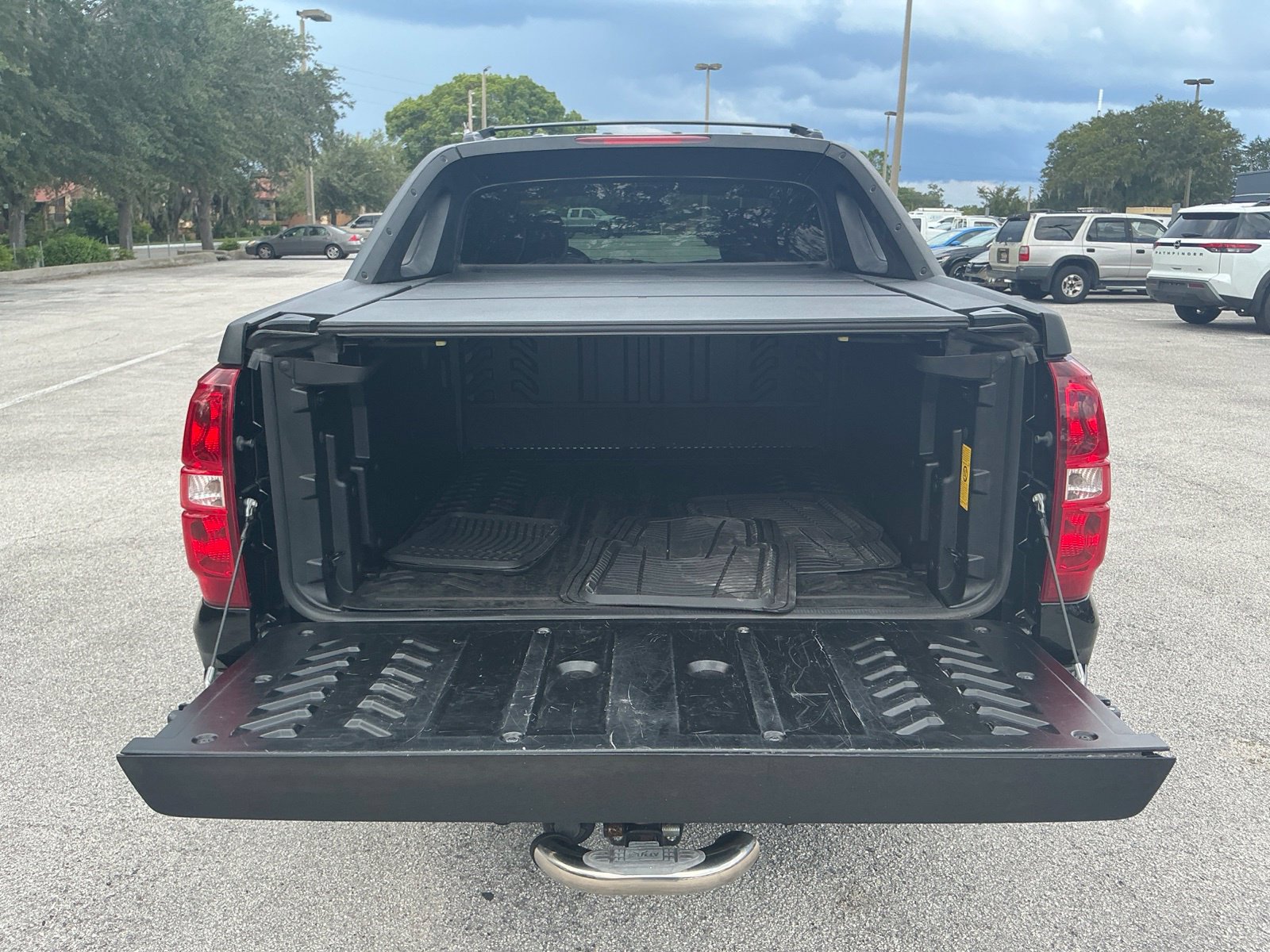 Used 2008 Chevrolet Avalanche LT w/ LT Preferred Equipment Group RWD image 10