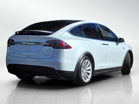 Used 2016 Tesla Model X Performance image 5