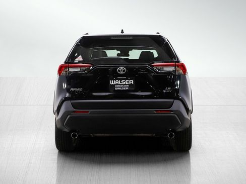 Used 2025 Toyota RAV4 LE image 4