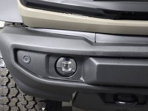 New 2025 Ford Bronco Outer Banks w/ Sasquatch Package image 12