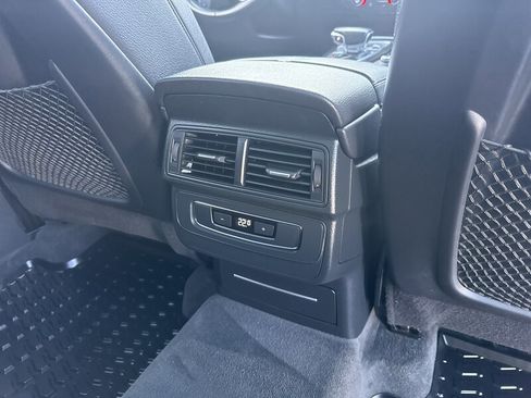 Used 2017 Audi Q7 3.0T Premium Plus image 31