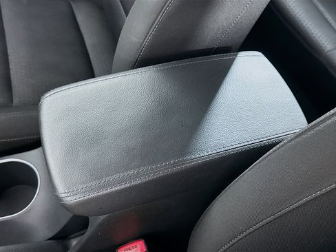 Used 2017 Hyundai Elantra Value Edition image 18