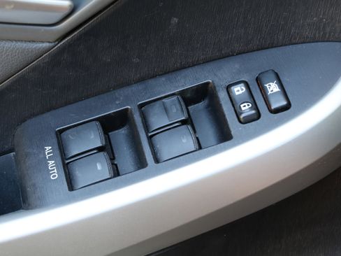 Used 2013 Toyota Prius Three FWD image 13