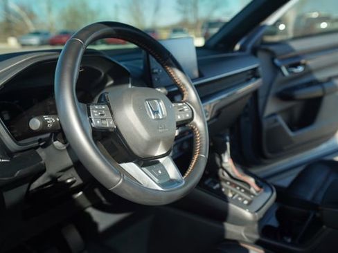 Used 2025 Honda CR-V Sport Touring image 27