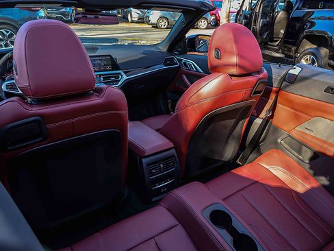 Used 2023 BMW 430i xDrive Convertible w/ M Sport Package image 22