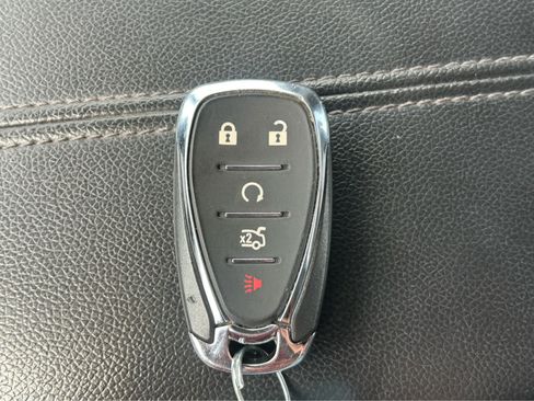 Used 2025 Chevrolet Malibu LT FWD image 35