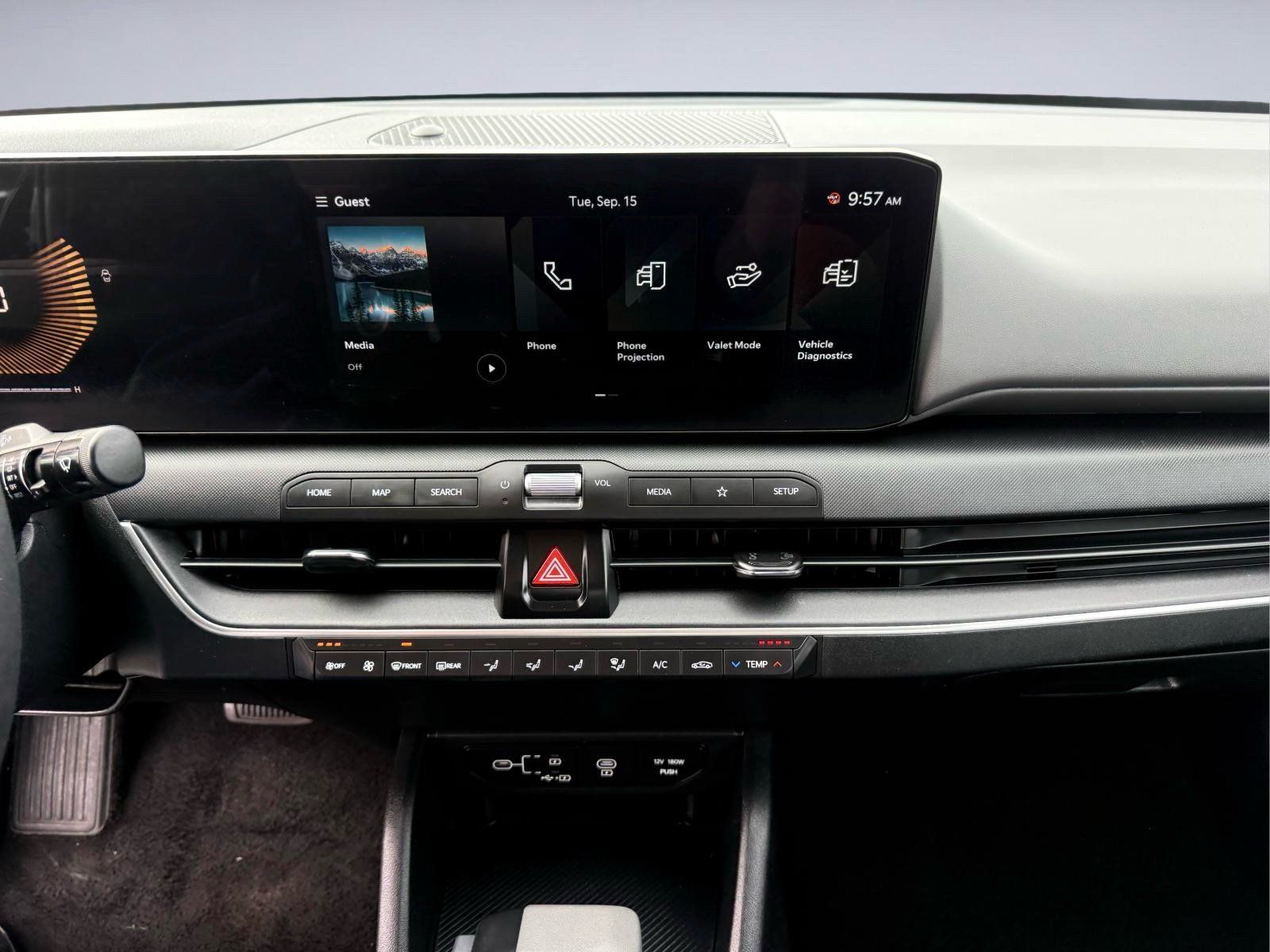 Used 2025 Kia K4 FWD image 19