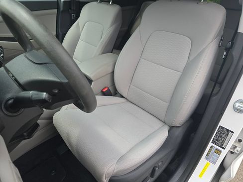 Used 2019 Hyundai Tucson Value FWD image 19