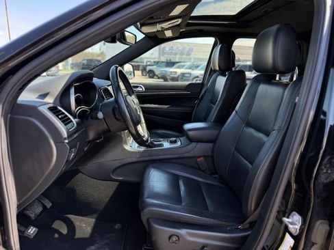 Used 2019 Jeep Grand Cherokee Limited image 12