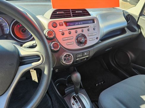Used 2010 Honda Fit image 28