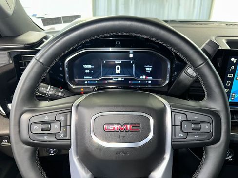 Certified 2023 GMC Sierra 1500 Elevation image 9