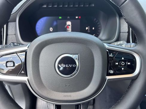 New 2026 Volvo XC90 B6 Plus w/ Protection Package Premier AWD/4WD image 17