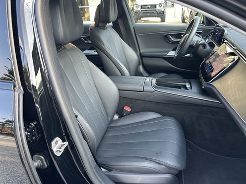 Certified 2025 Mercedes-Benz E 450 4MATIC Sedan w/ Multicontour Seating Package image 53