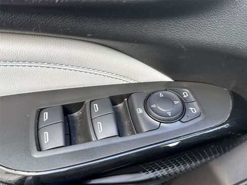 Used 2024 Chevrolet Trax LT w/ Driver Confidence Package image 23