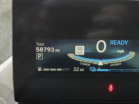 Used 2015 BMW i3 w/ Range Extender image 38