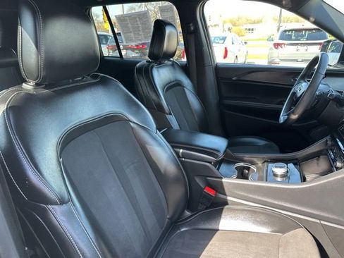 Used 2024 Jeep Grand Cherokee Altitude AWD/4WD image 14