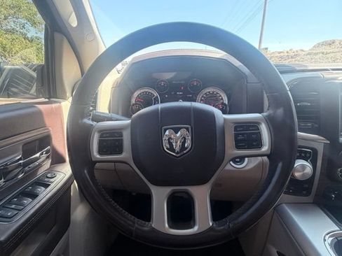 Used 2018 RAM 1500 Laramie w/ Convenience Group AWD/4WD image 9