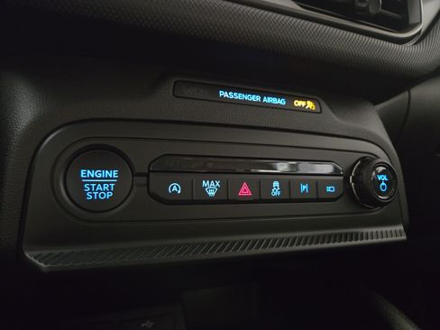 Used 2025 Ford Bronco Sport Outer Banks w/ Outer Banks Tech Package+ AWD/4WD image 28