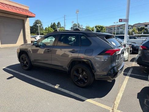 Used 2021 Toyota RAV4 XSE w/ XSE Grade Weather Package AWD/4WD image 6
