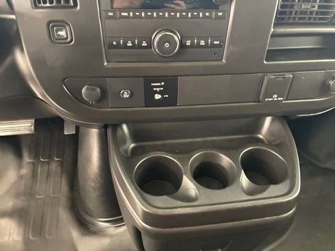 Certified 2021 GMC Savana 2500 w/ Driver Convenience Package RWD image 19