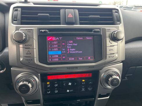 Used 2013 Toyota 4Runner Limited image 19