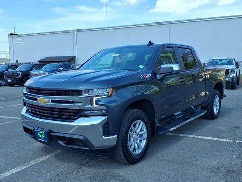 Used 2021 Chevrolet Silverado 1500 LT w/ Z71 Off-Road Package AWD/4WD image 3