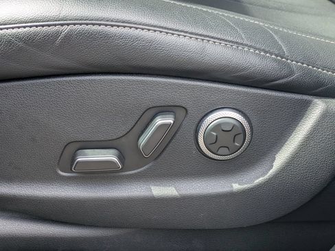 Used 2024 Genesis GV80 3.5T AWD/4WD image 33