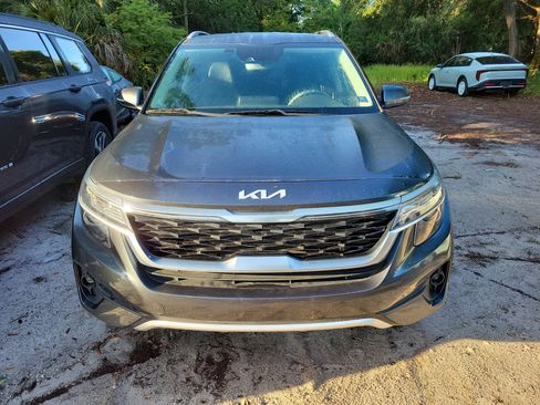 Used 2023 Kia Seltos S w/ Navigation Package AWD/4WD image 7