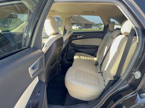 Used 2022 Ford Edge SEL AWD/4WD image 10