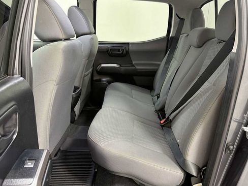Used 2021 Toyota Tacoma SR5 AWD/4WD image 23