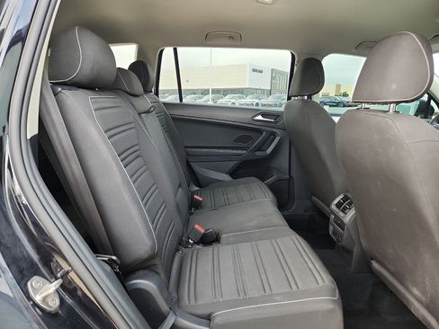 Used 2022 Volkswagen Tiguan S FWD image 14