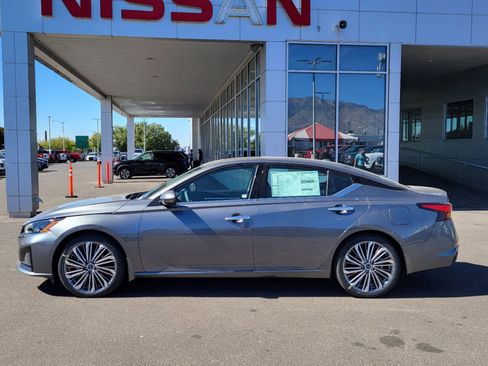 New 2025 Nissan Altima 2.5 SL image 2