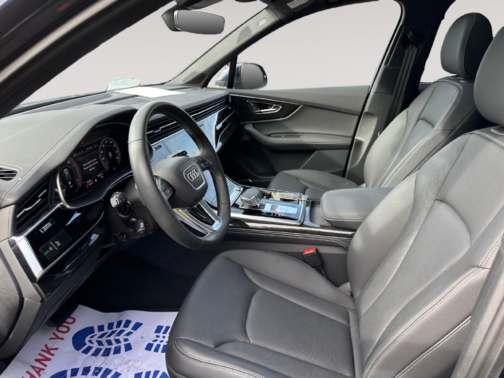 Certified 2025 Audi Q7 3.0T Premium Plus AWD/4WD image 9