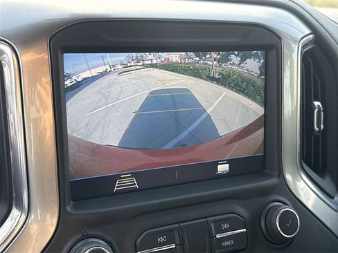 Used 2022 Chevrolet Silverado 1500 LT image 13