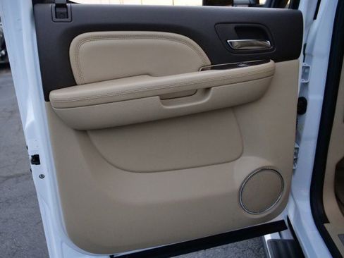 Used 2011 GMC Sierra 3500 Denali image 26