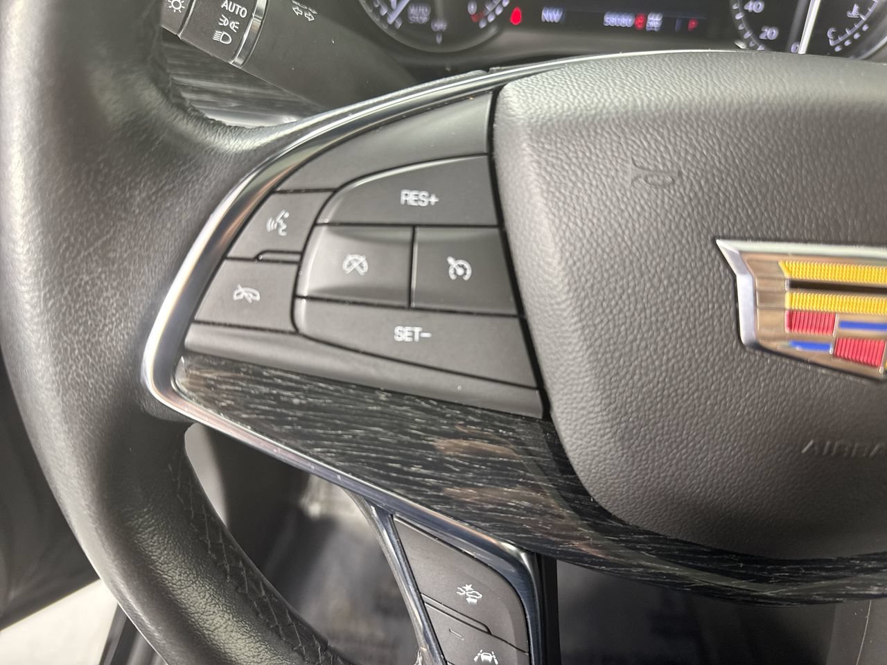 Used 2021 Cadillac XT5 Premium Luxury AWD/4WD image 22