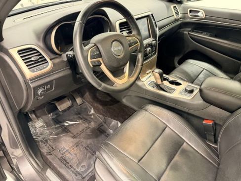 Used 2017 Jeep Grand Cherokee Limited w/ Luxury Group II AWD/4WD image 43