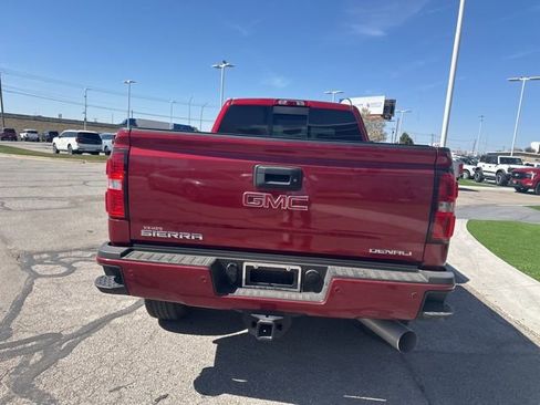 Used 2019 GMC Sierra 2500 Denali w/ Duramax Plus Package image 7