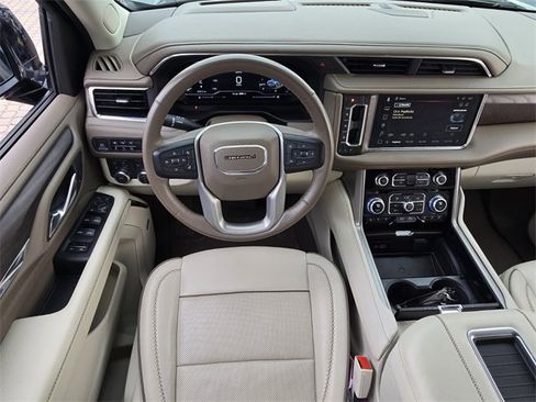 Used 2023 GMC Yukon Denali image 18