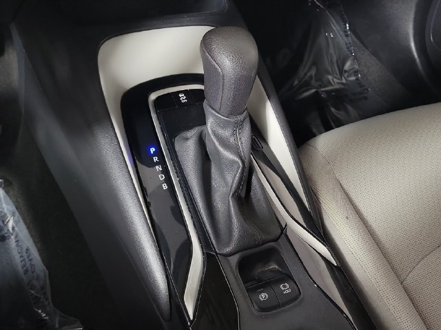 Used 2021 Toyota Corolla LE FWD image 29